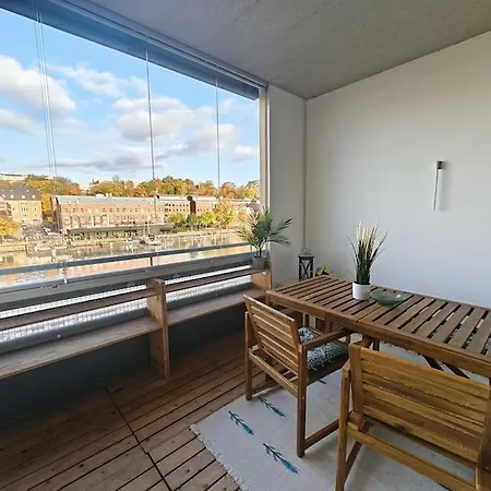 公寓 Foeri Condo, Sauna And Parking